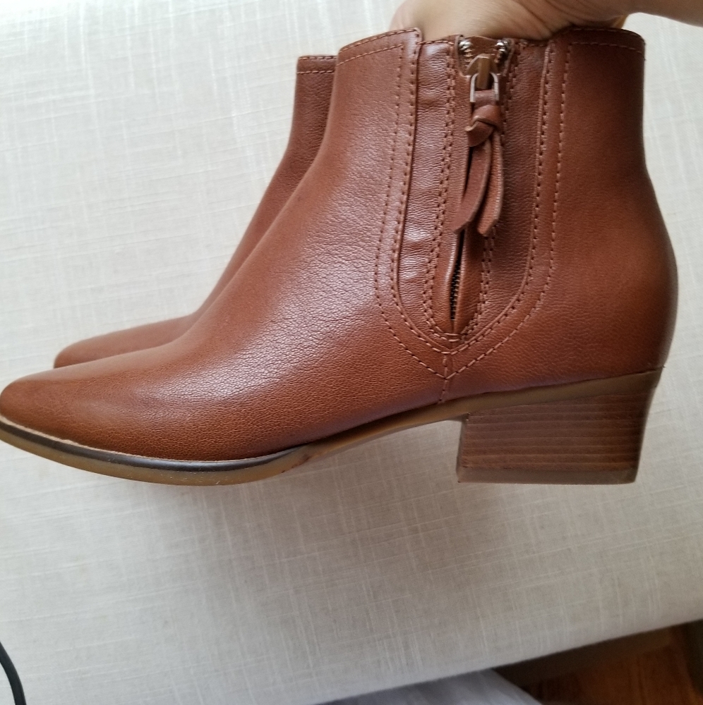 Cole Haan Hadlyn Bootie Ankle Boot NWT 8B 8.5B New - Picture 4 of 11